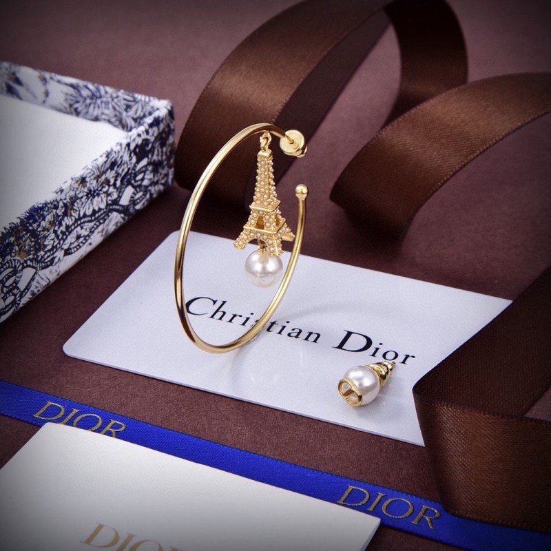 ch**an D*or earrings